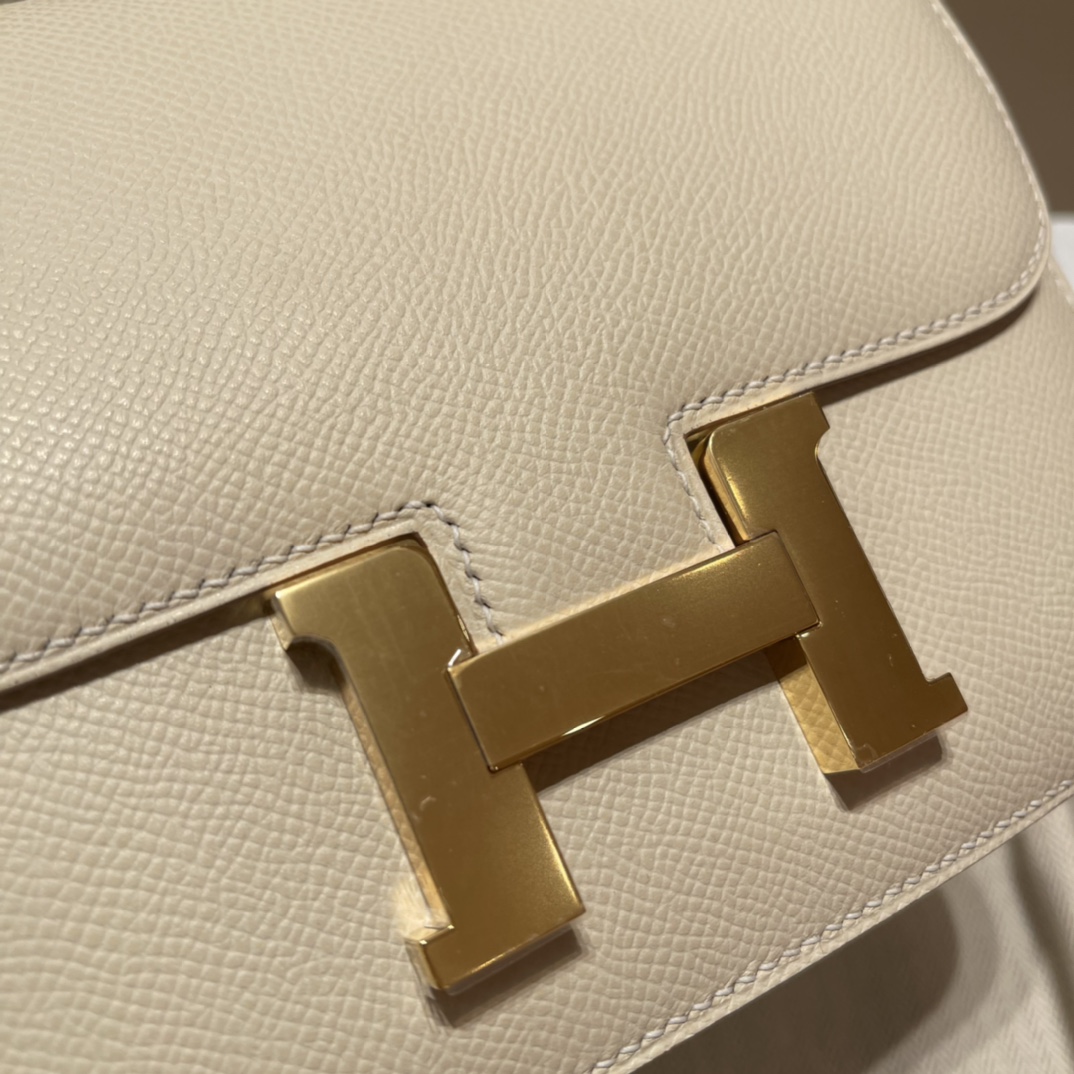 에르메스 콘스탄스18 나타 화이트 금장 앱송